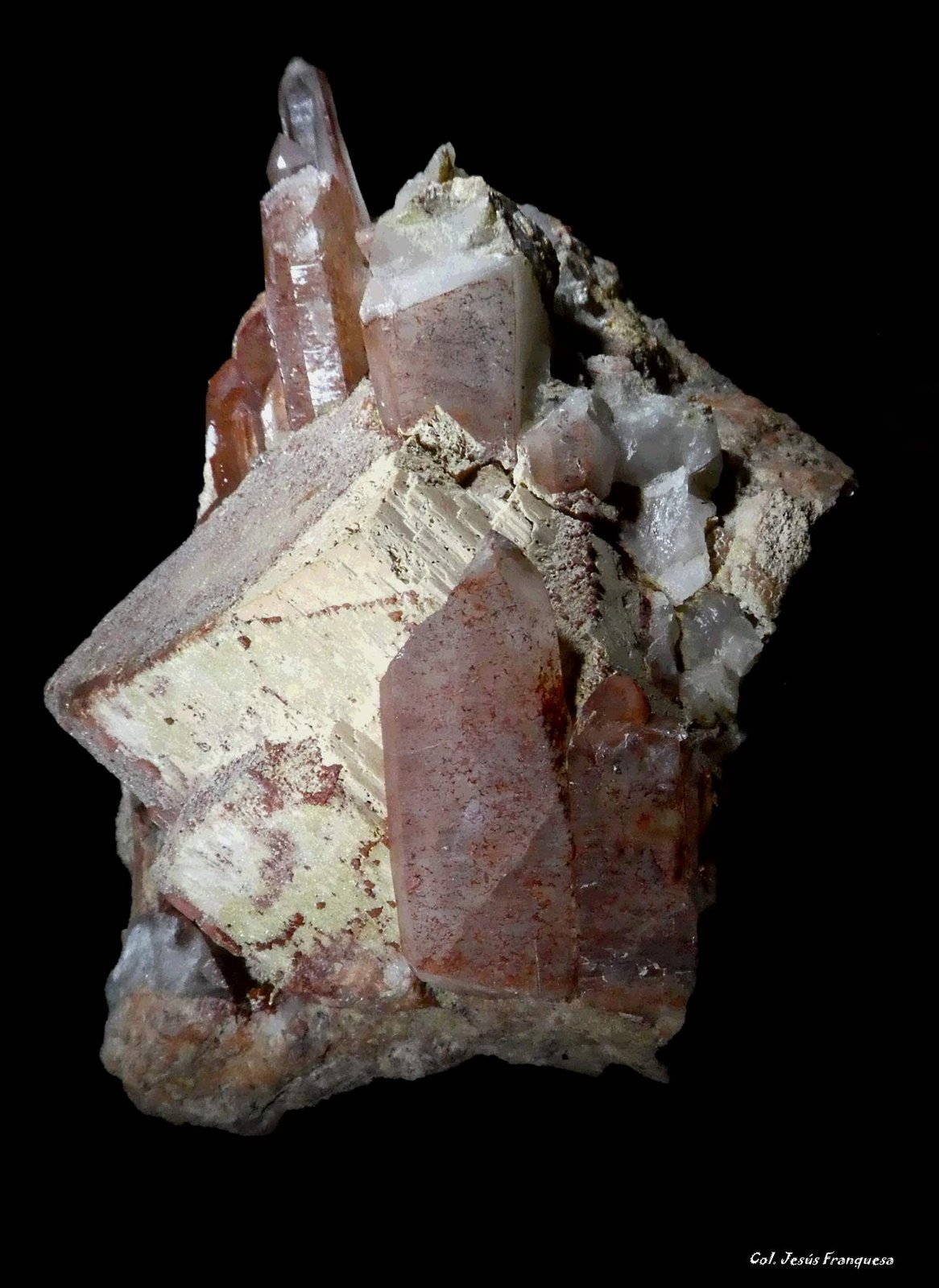 Microclina y Cuarzo.
95x70 mm.
(Autor: Jesus Franquesa Baucells)