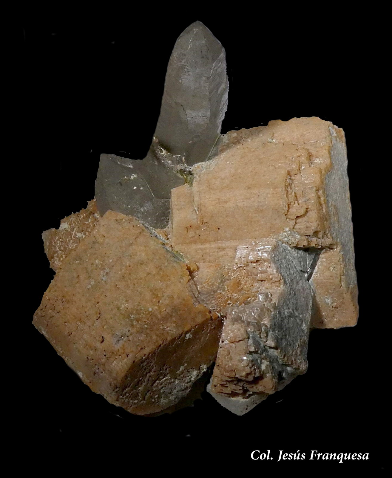 Microclina y Cuarzo.
51x49 mm.
(Autor: Jesus Franquesa Baucells)
