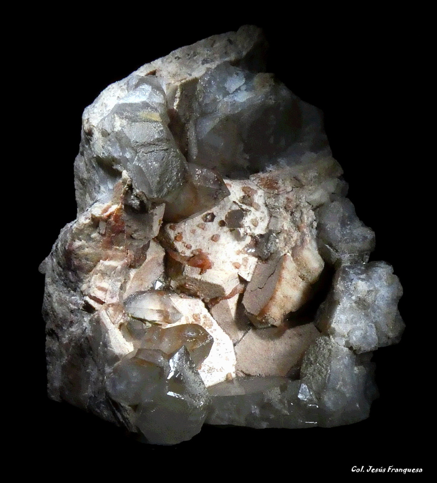 Microclina y Cuarzo.
70x68 mm.
(Autor: Jesus Franquesa Baucells)