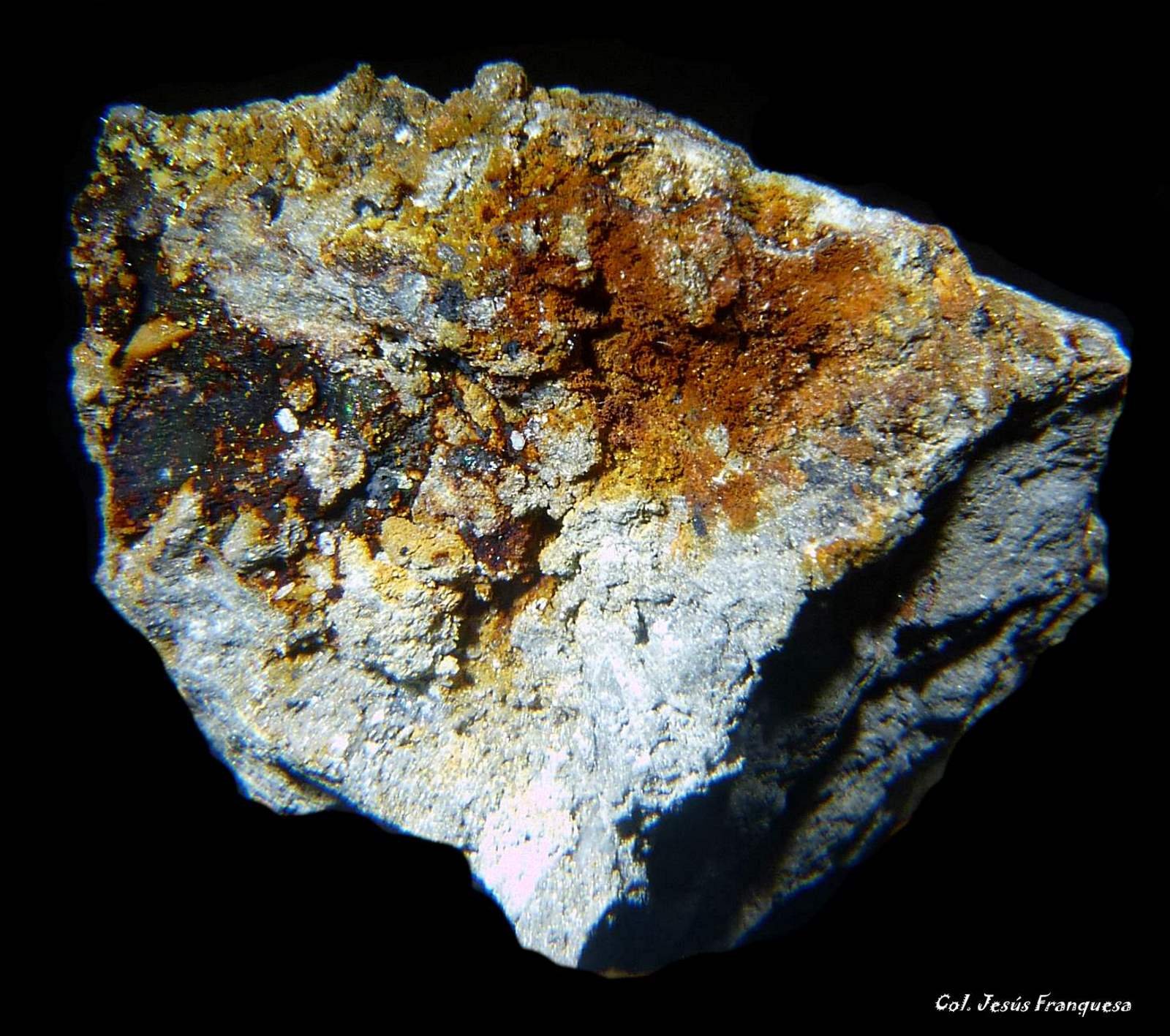 Mimetita y Goethita.
40x35 mm.
(Autor: Jesus Franquesa Baucells)