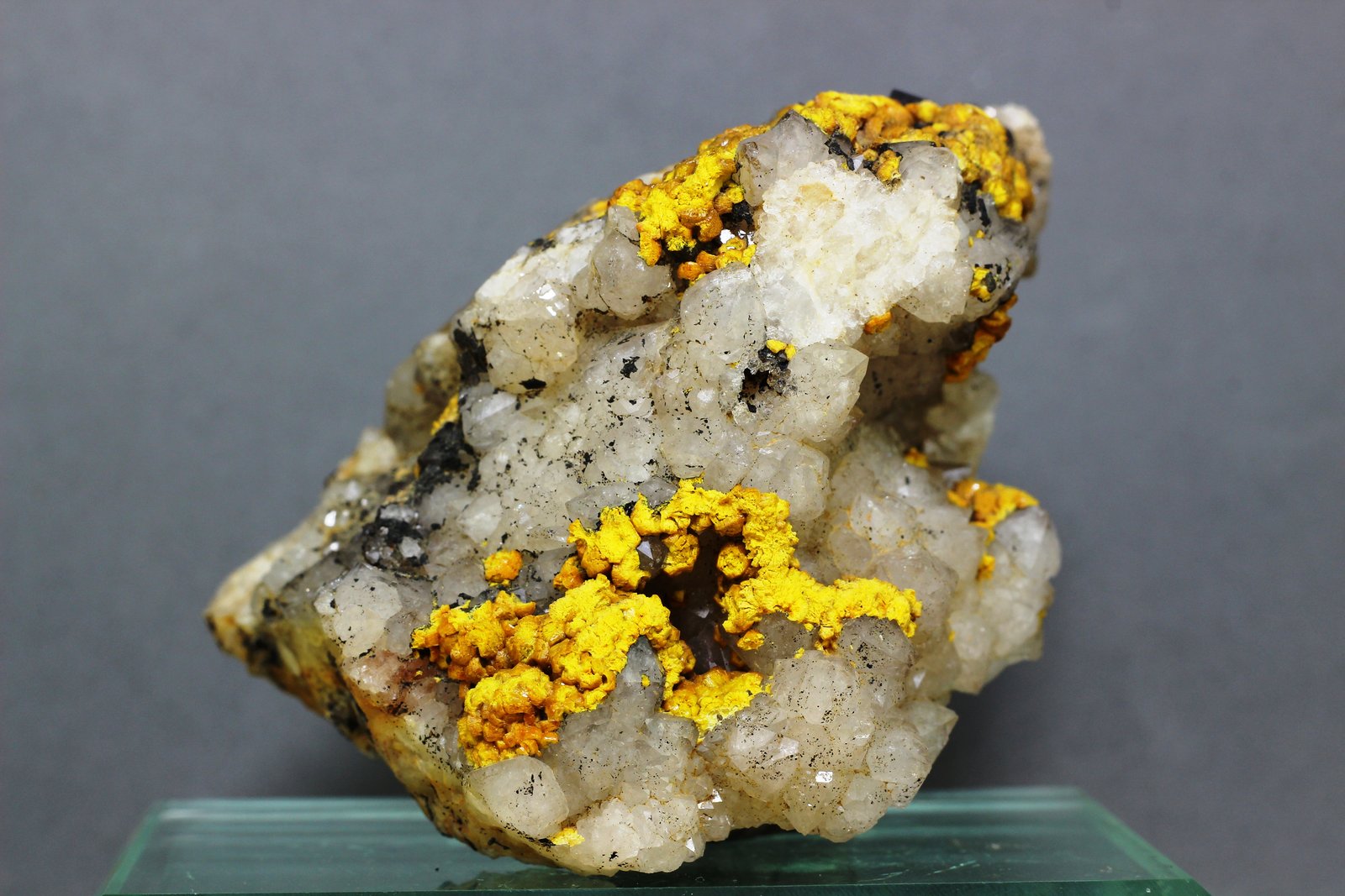 Mimetita (Variedad Campylita)
55x45x45 mm
(Autor: Juan Espino)