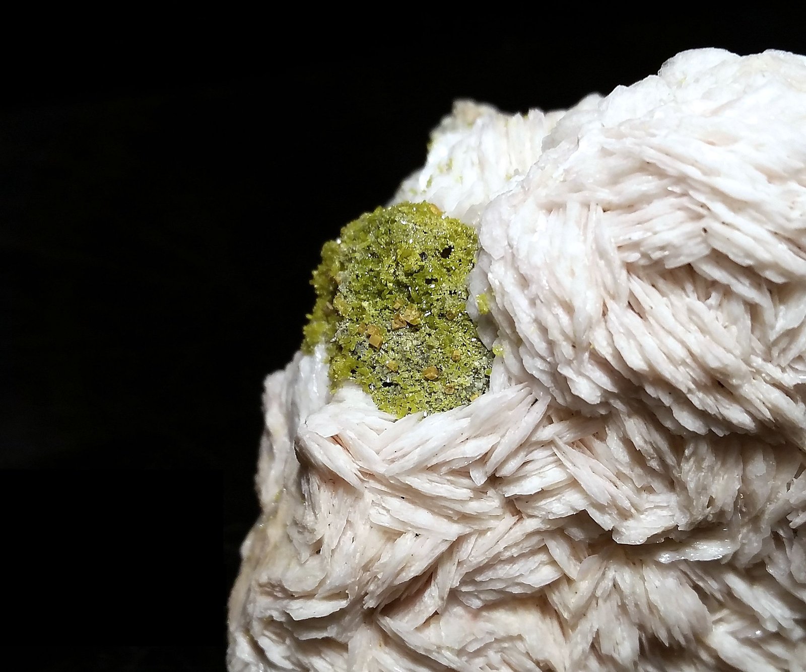 Mimetita
8,5x6x4 cm.
(Autor: Nacho)