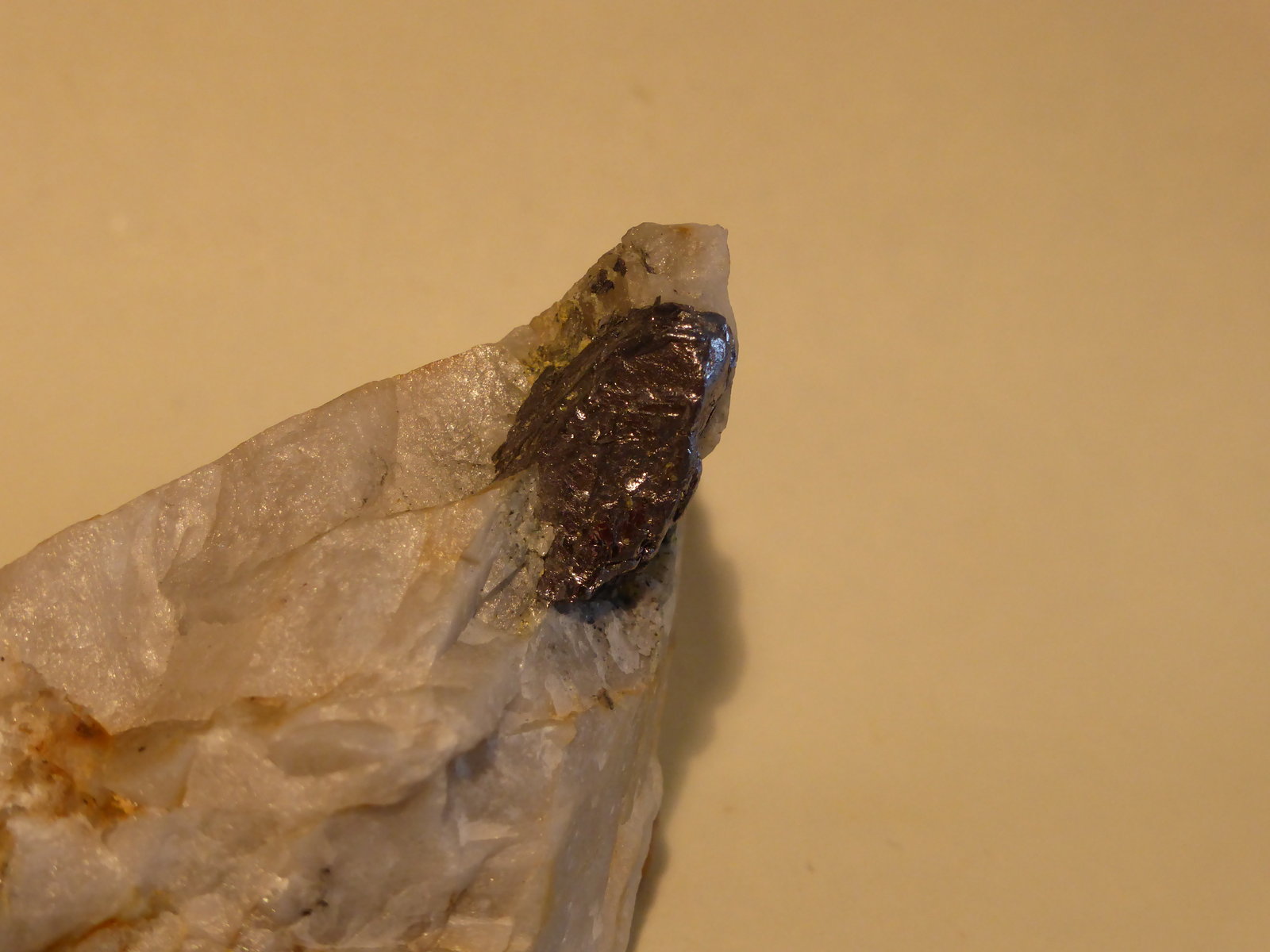 Molibdenita en Cuarzo
6x4 cm
(Autor: Ander Ispizua Juan)