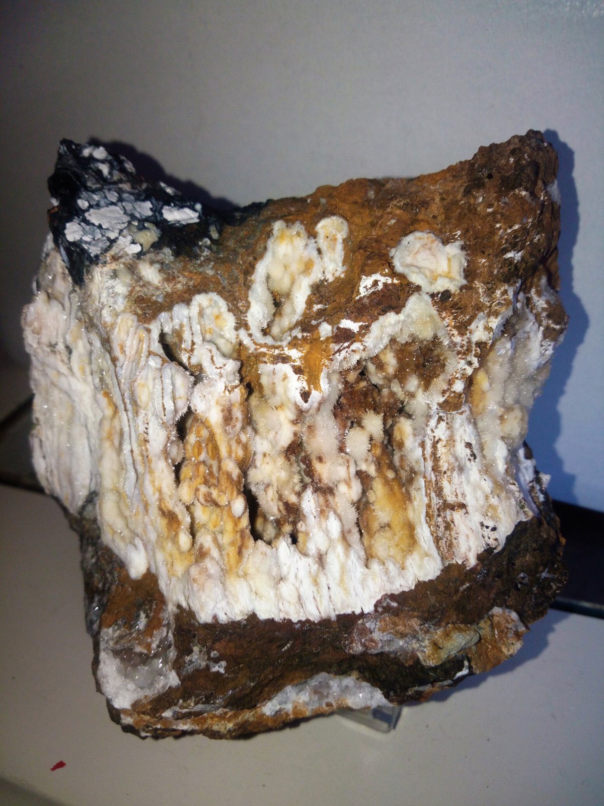 Aragonito, Huntita
11x9 cm.
(Autor: Adri Rodríguez)