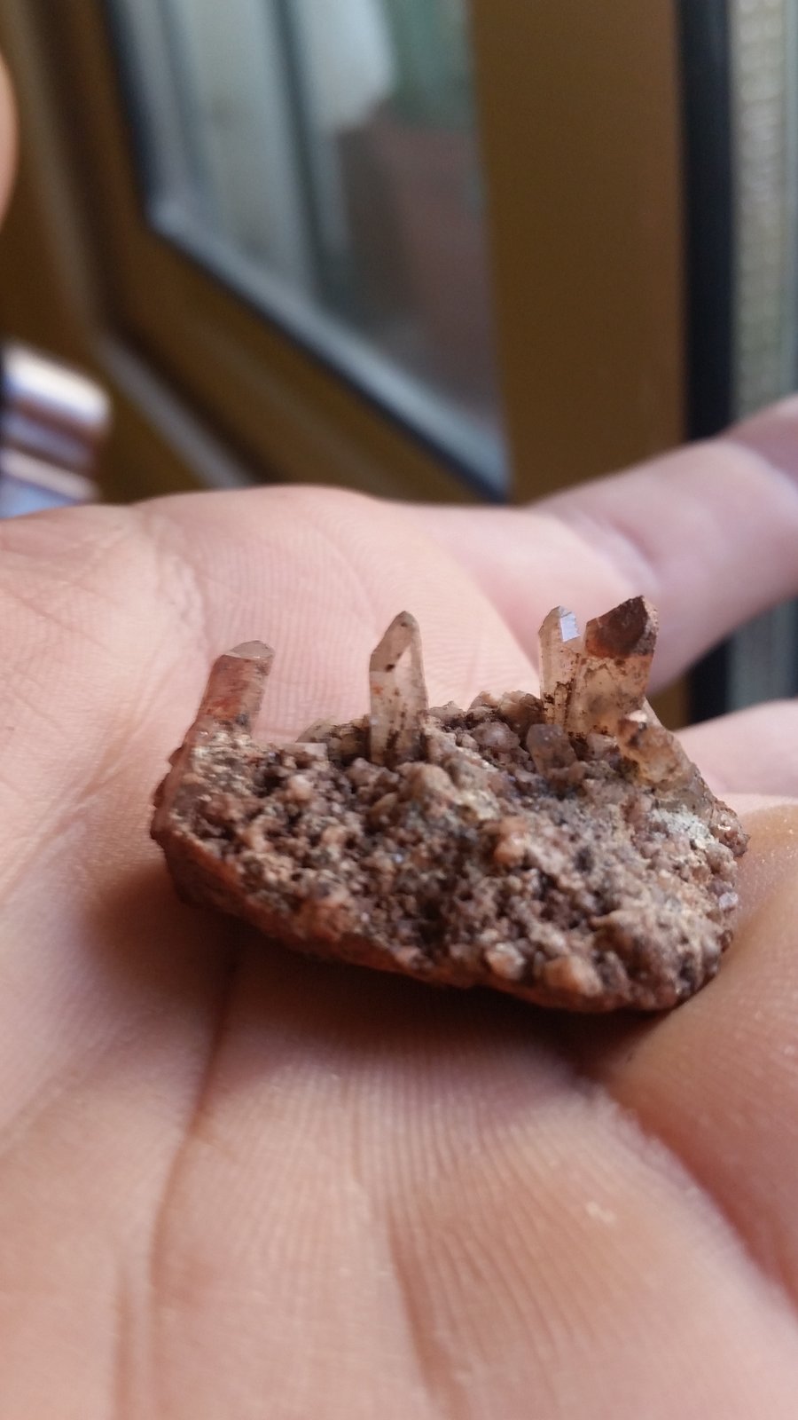 Cuarzo
2,5 x 3 cm
(Autor: Iwok)