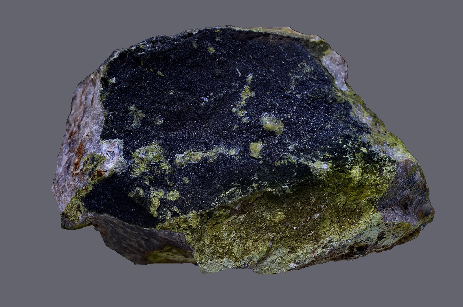 Mottramita
76 x 58 mm
(Autor: Antonio Carmona)