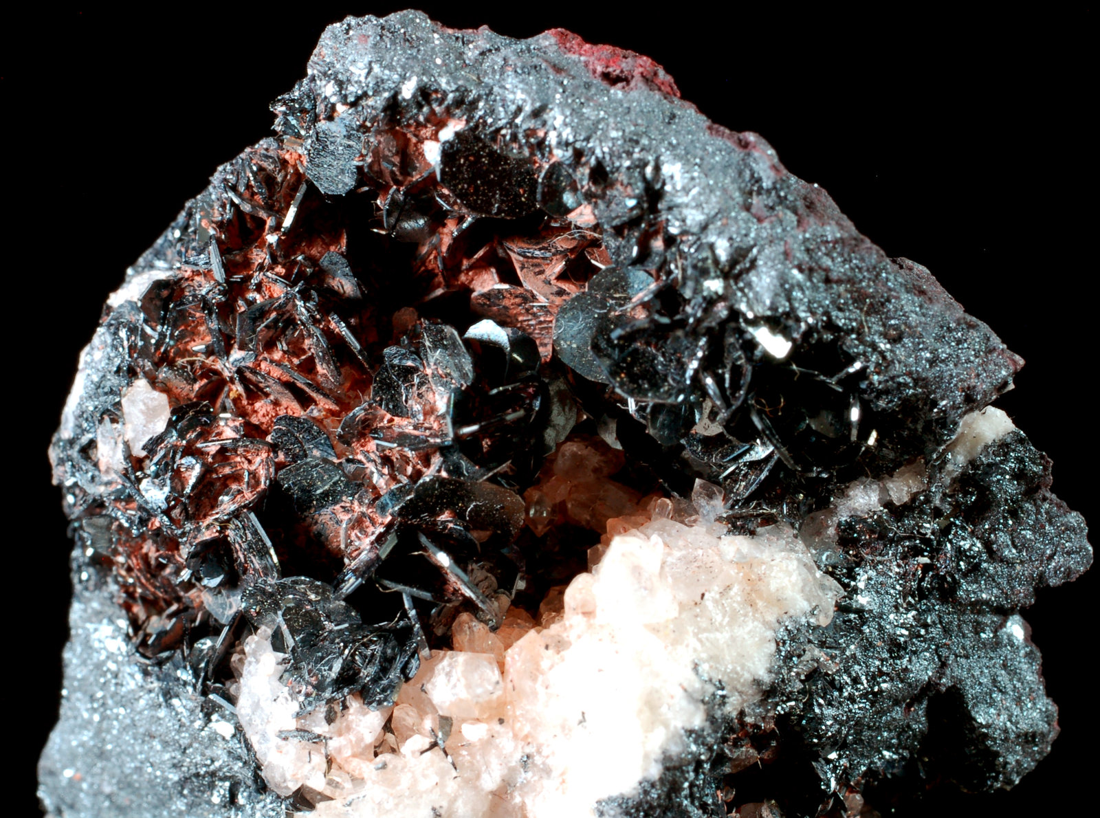 Hematites
4,8 x 3,2 x 2,3 cms
(Autor: Joan Martinez Bruguera)