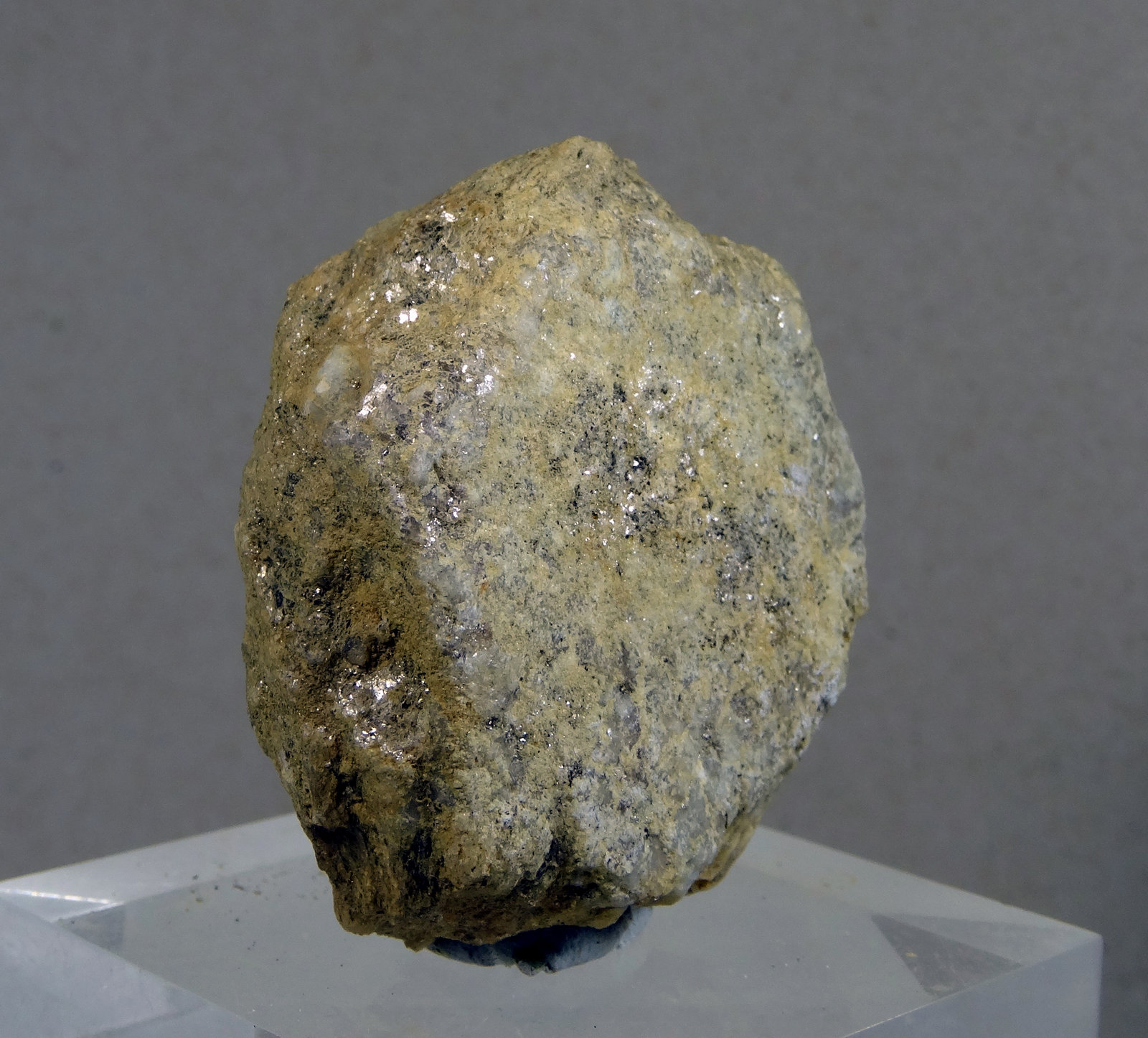 Sanidina
Medida: 3,7 x 3,2 x 1,7 cms
(Autor: Joan Martinez Bruguera)