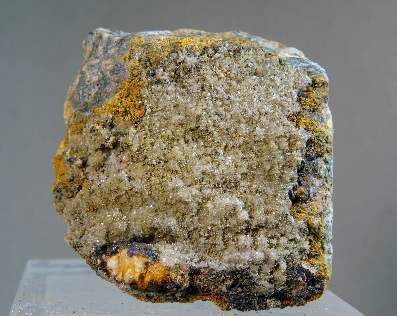 Hemimorfita
Medida: 3,5 x 3,4 x 1,5 cms
(Autor: Joan Martinez Bruguera)