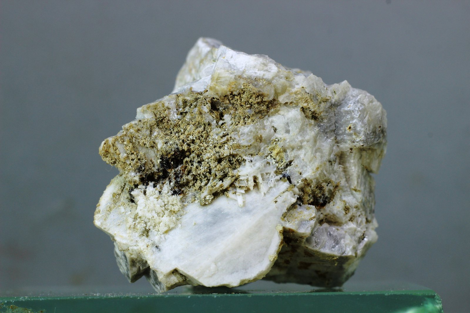 Natrolita
40x35 mm
(Autor: Juan Espino)