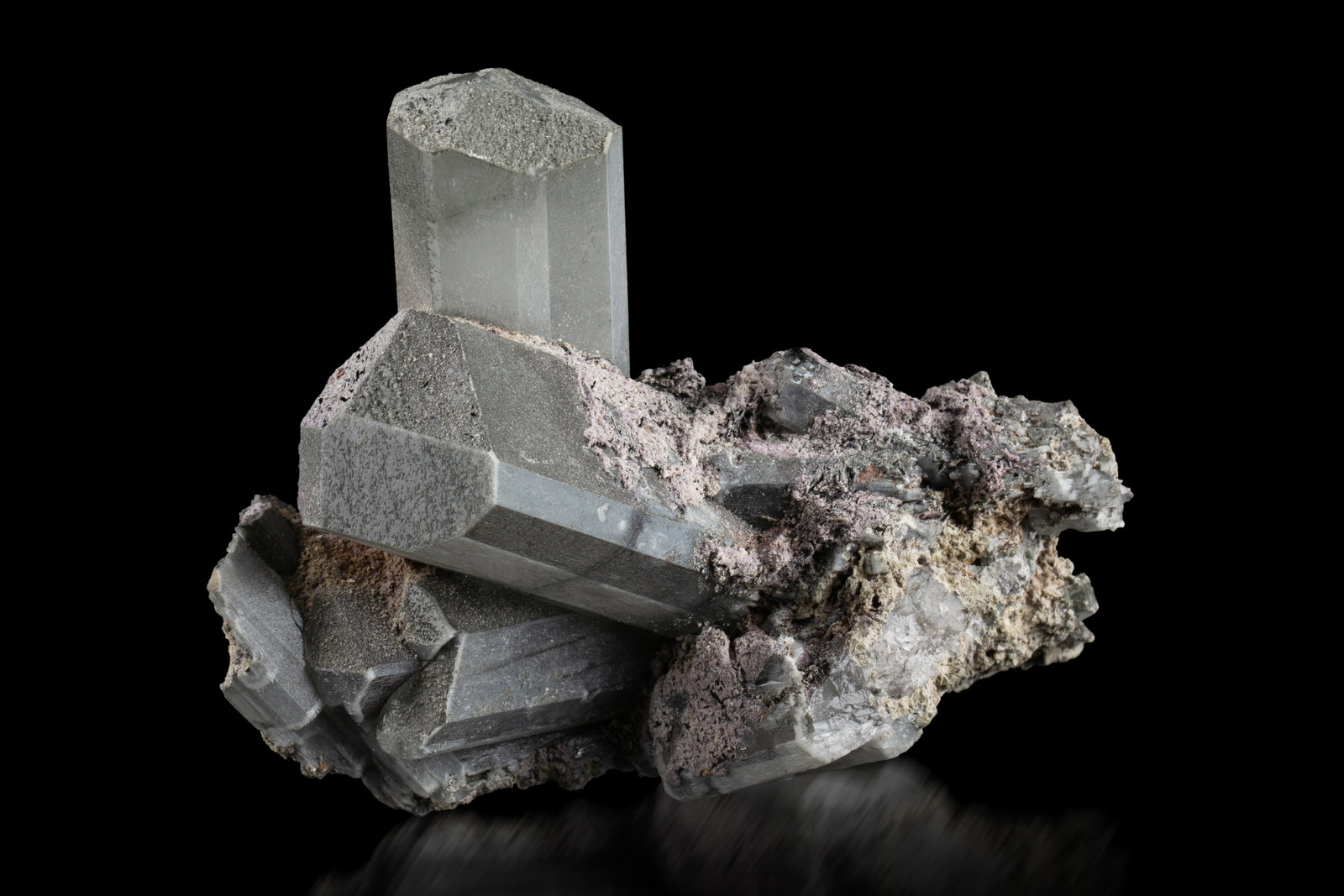 Natrolita
12 x 8.5 x 8.5 cm / cristal principal: 5.6 cm
(Autor: Museo MIM)