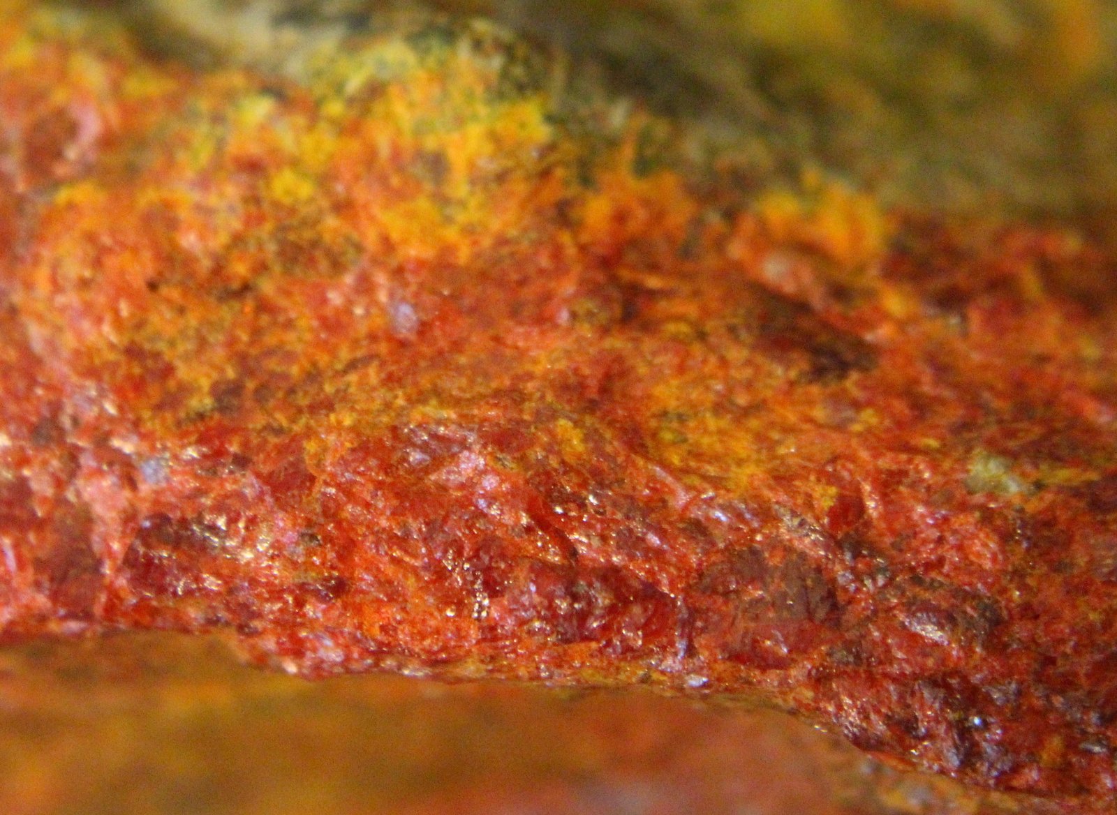 Oropimente
18X9X6 cm.
(Autor: Luis Edmundo Sánchez Roja)