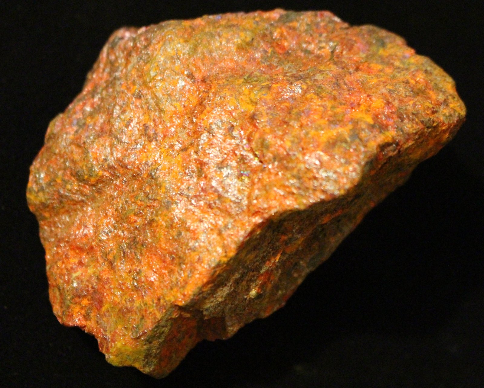 Oropimente
8X6X4 cm.
(Autor: Luis Edmundo Sánchez Roja)