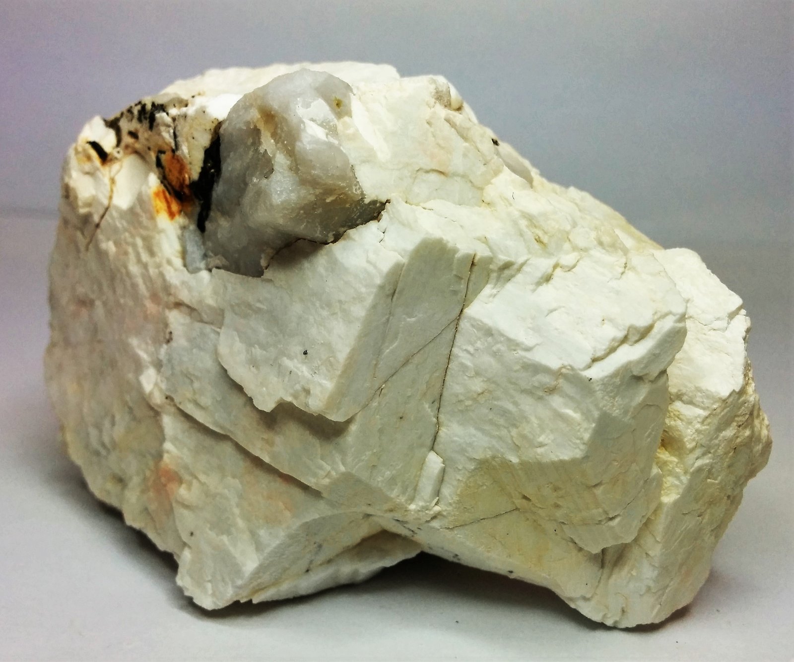Ortoclasa
5 x 8 cm
(Autor: FranHB)