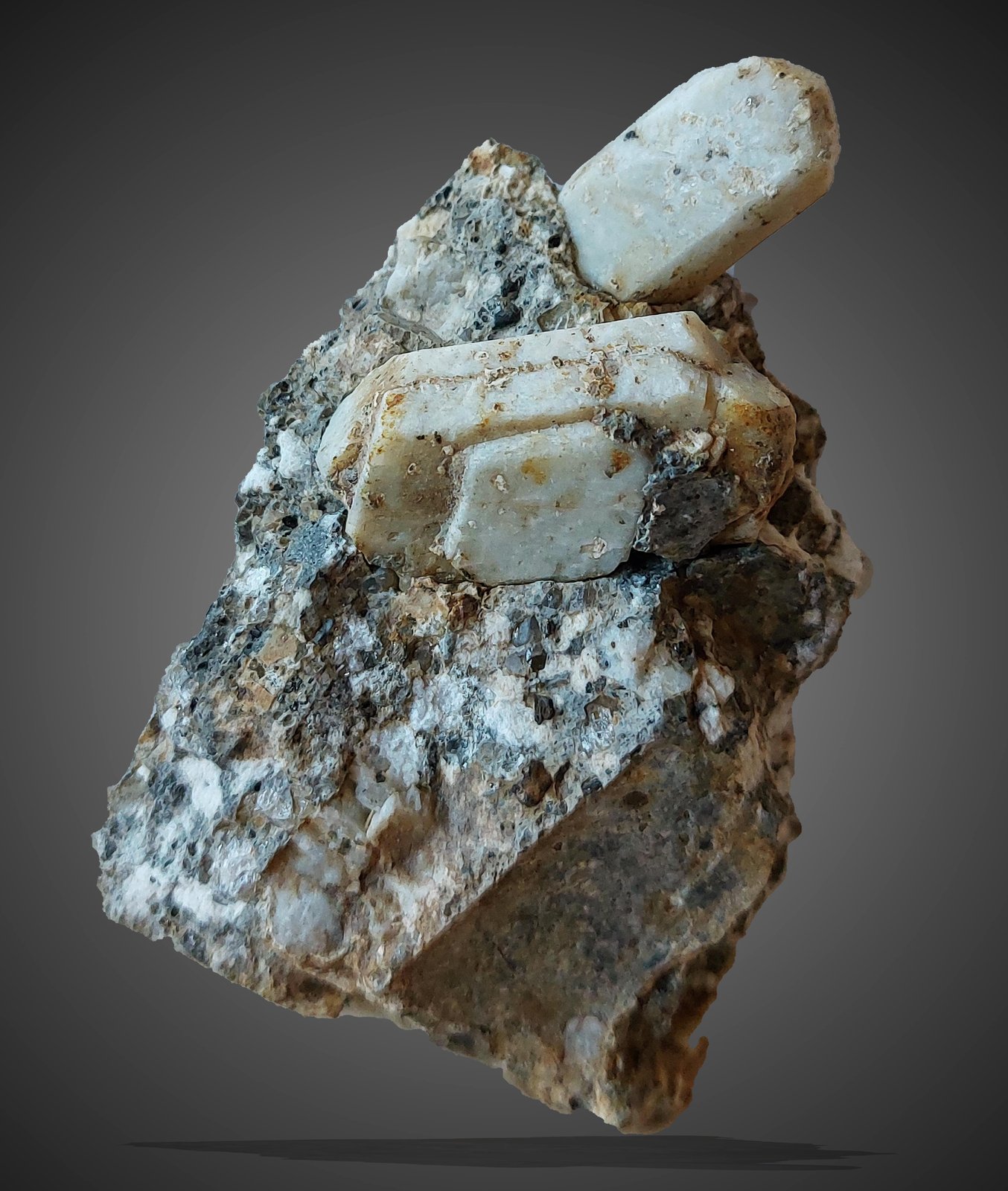 Ortoclasa
Cristal mayor de de 3,5cm x 2cm x 1cm
(Autor: srm13151)