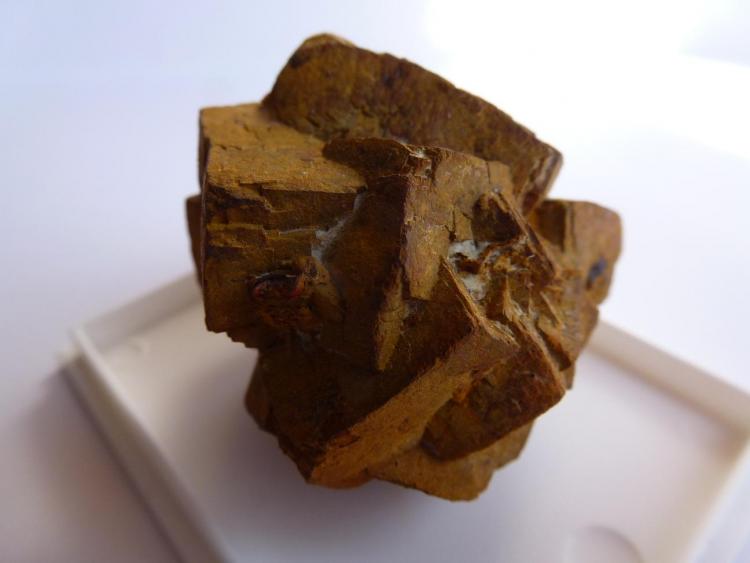 Limonita pseudomorfa de Pirita
4 x 4 cm.
(Autor: javier ruiz martin)