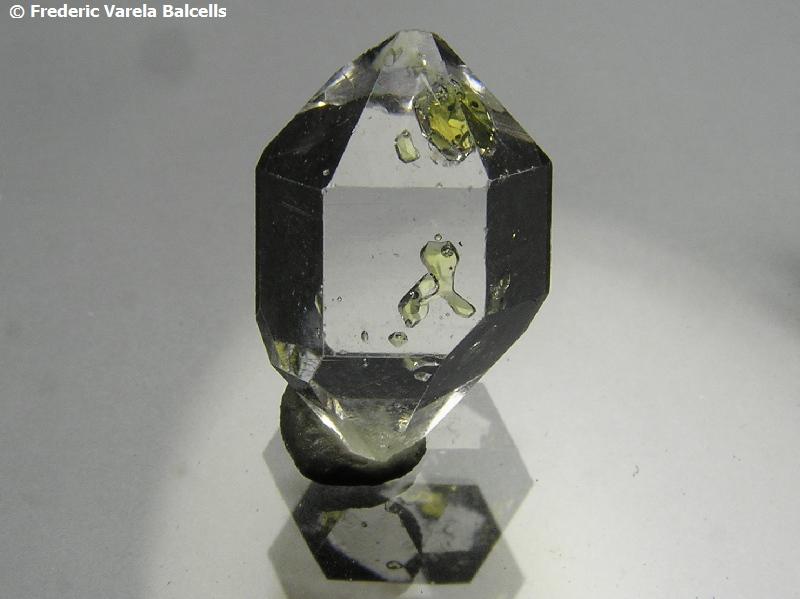 Cuarzo
1,4 x 0,9 x 0,7 cm
(Autor: Frederic Varela)