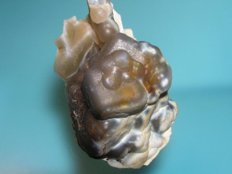 Cuarzo (variedad calcedonia) sobre Fluorita
7x4.5 cm.
(Autor: jcarlosjalcantara)