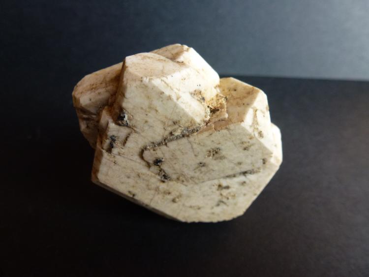 Ortoclasa
5,5 cm.
(Autor: javier ruiz martin)