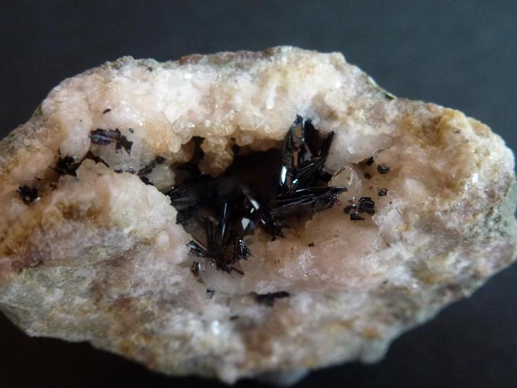 Goethita
4 x 3 cm.
(Autor: javier ruiz martin)