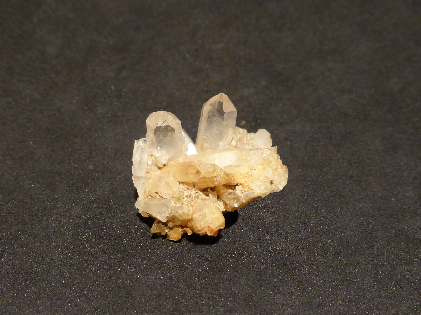Cuarzo
2,5x2 cm
(Autor: Ander Ispizua Juan)