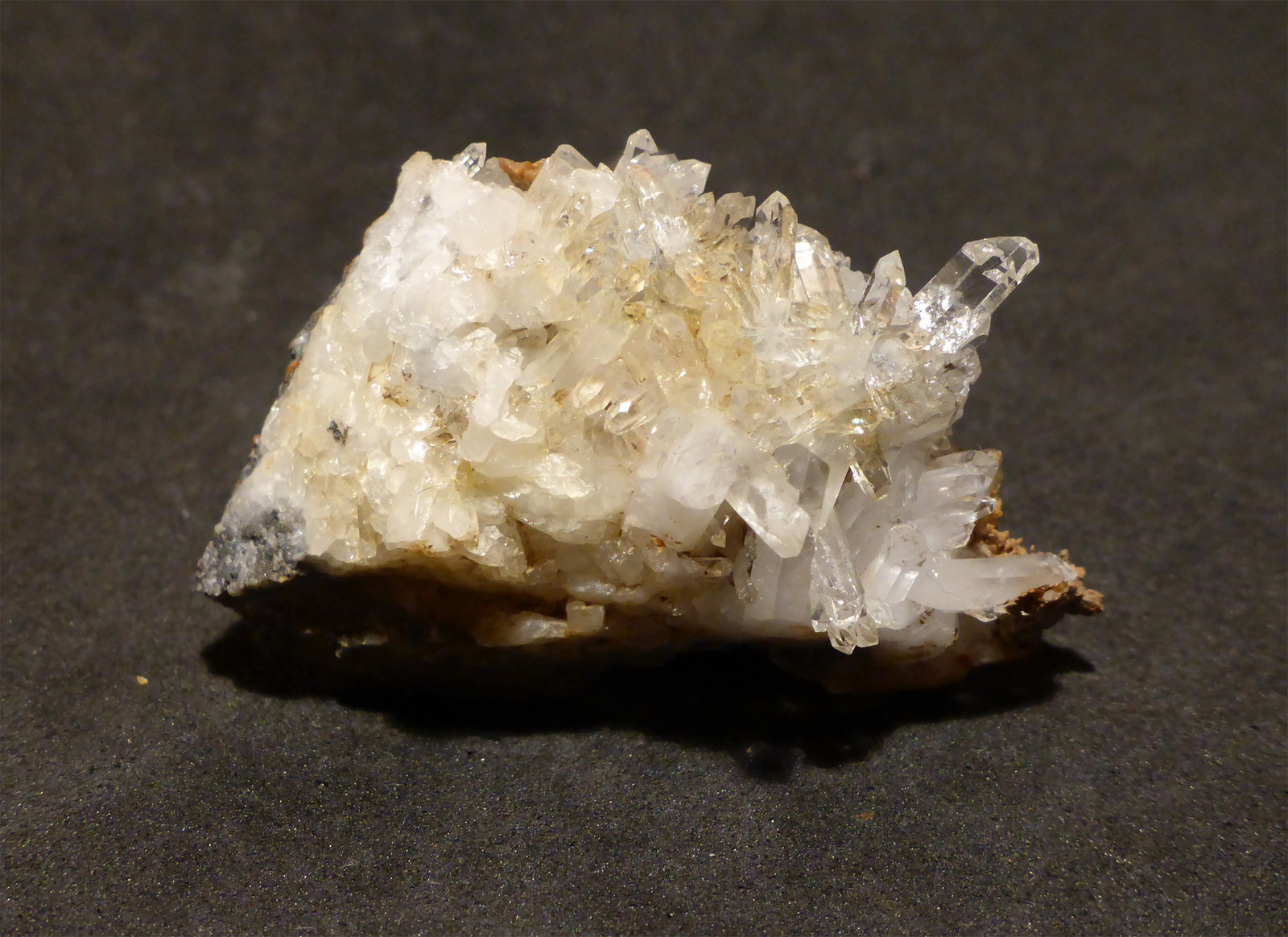 Cuarzo
4x2,5 cm
(Autor: Ander Ispizua Juan)