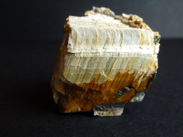 Crisotilo, Grunerita
4 x 4 cm.
(Autor: javier ruiz martin)