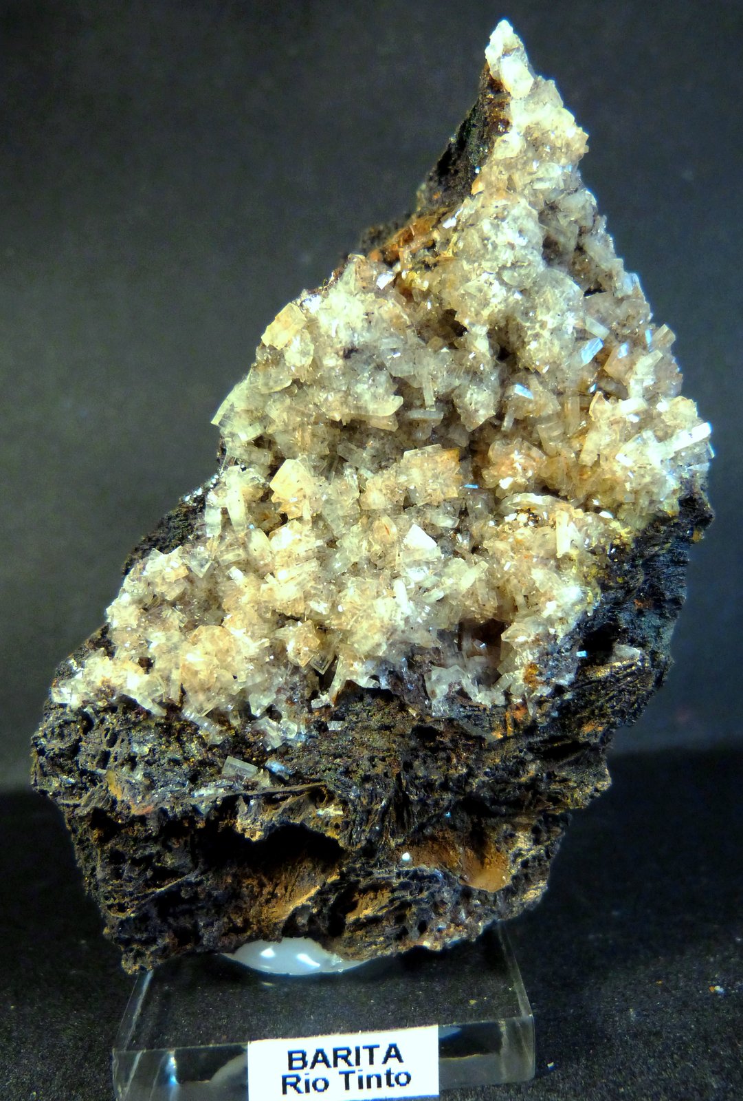 Baritina
6 x 8 x 3 cm.
(Autor: Felipe Abolafia)