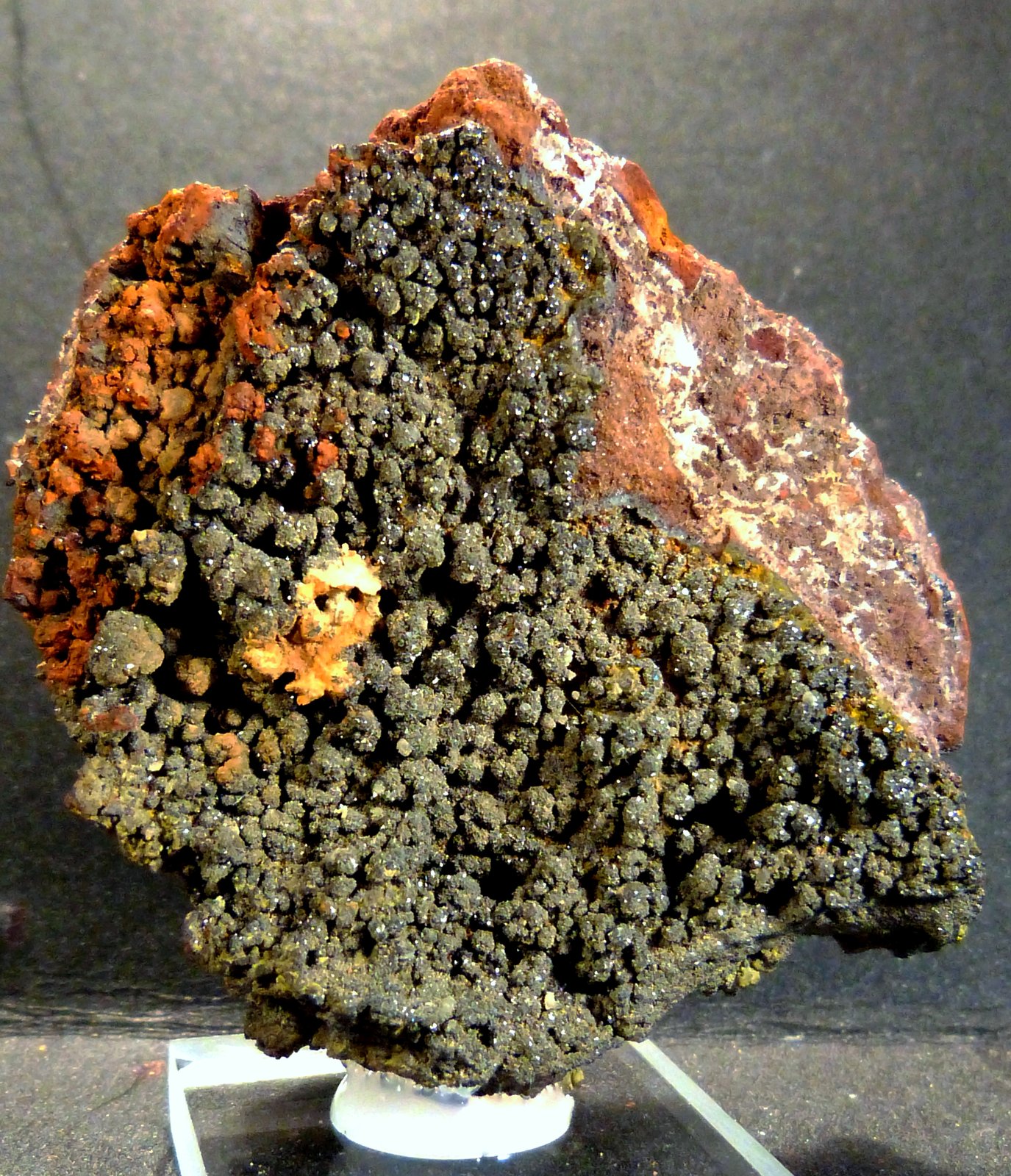 Descloizita
5,5 x 5,5 x 3 cm.
(Autor: Felipe Abolafia)