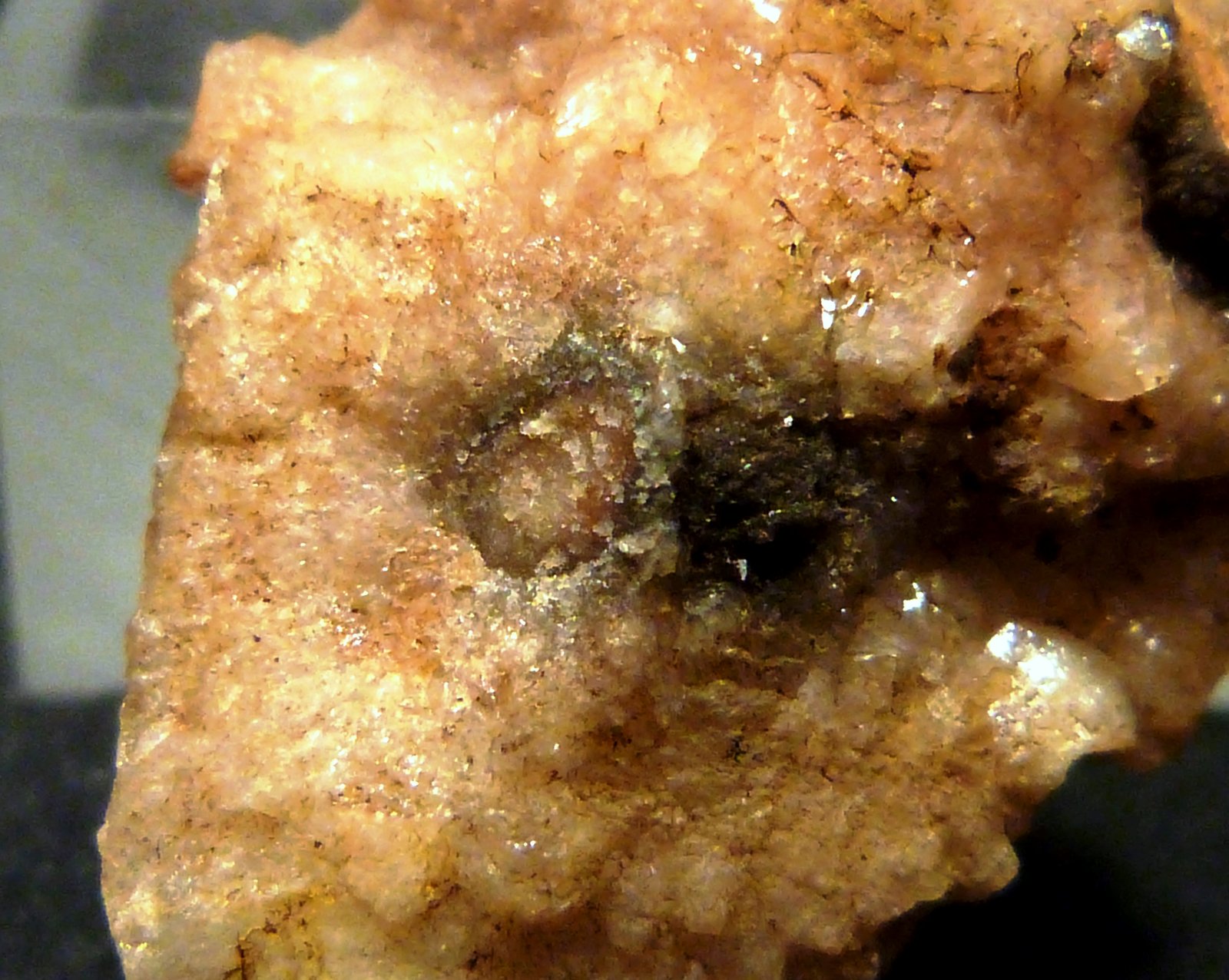 Cuarzo, variedad botroidal
4 x 2,5 x 1,5 cm.
(Autor: Felipe Abolafia)