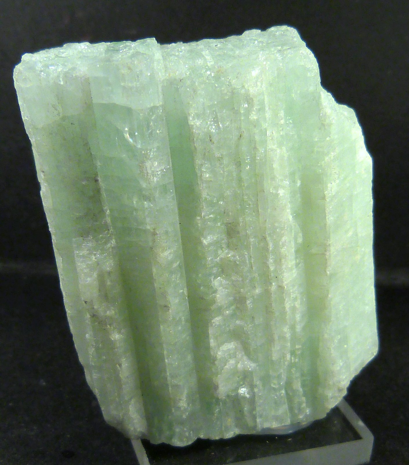 Berilo (variedad aguamarina)
4,5 x 6 x 3 cm.
(Autor: Felipe Abolafia)