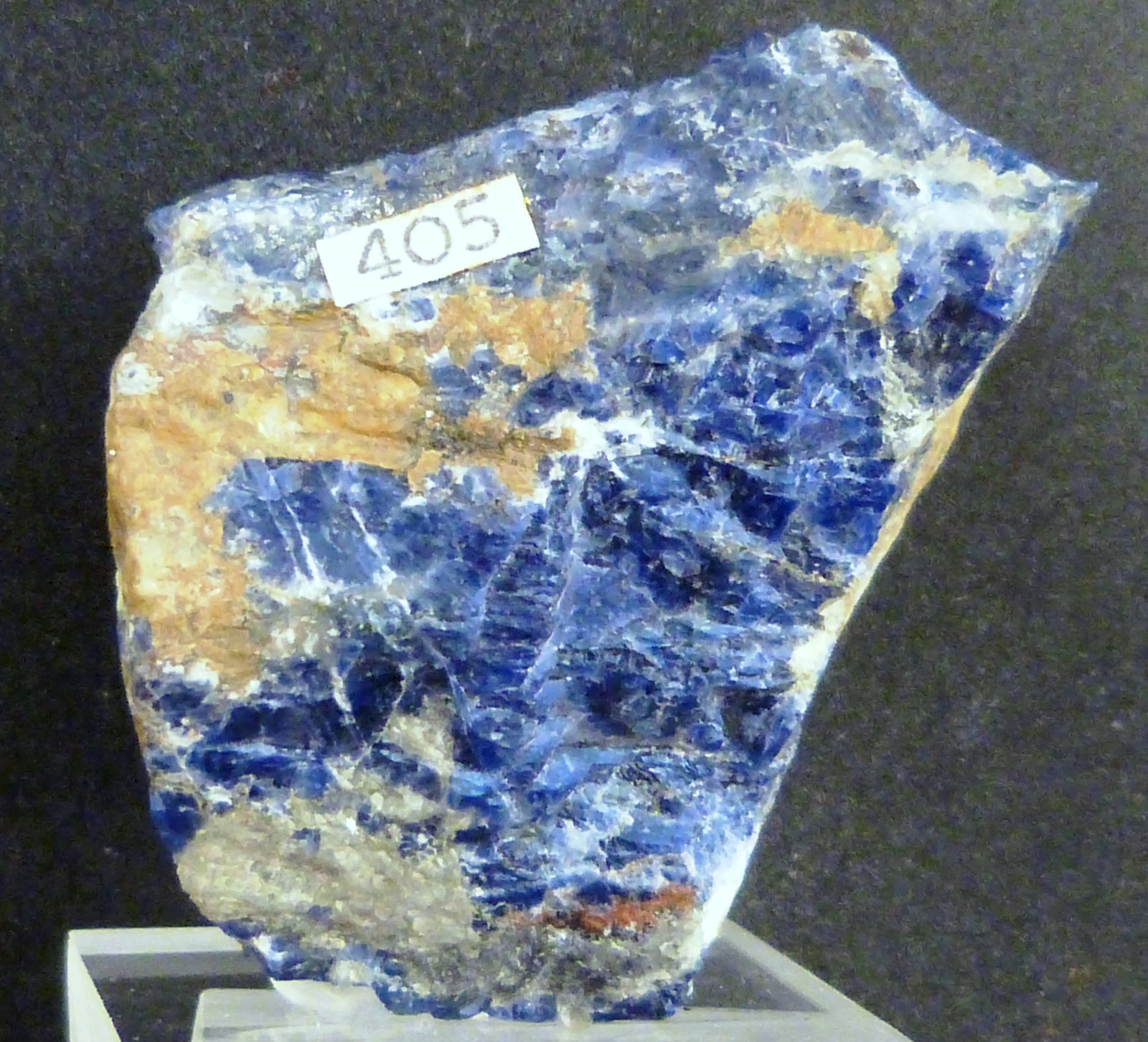 Sodalita
5 x 5 x 3 cm.
(Autor: Felipe Abolafia)