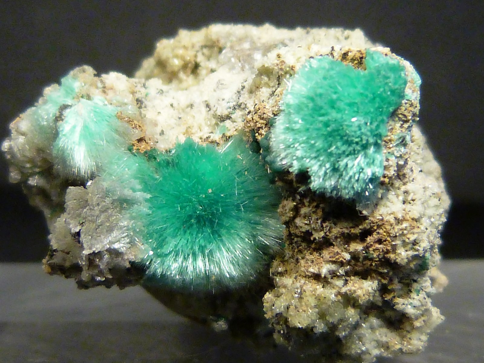 Auricalcita y hemimorfita
3 x 2 x 3 cm.
(Autor: Felipe Abolafia)