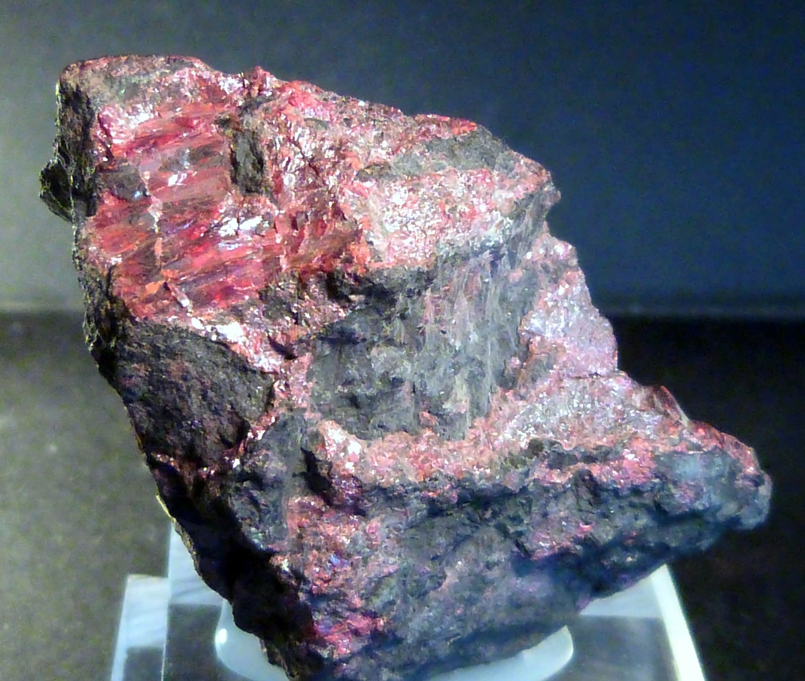 Cinabrio
5 x 5 x 3 cm.
(Autor: Felipe Abolafia)