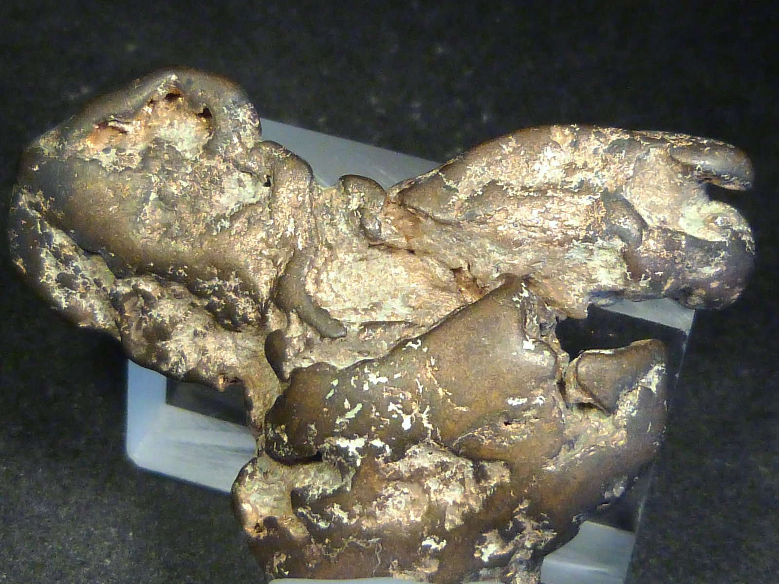 Cobre
6 x 4 x 1,5 cm.
(Autor: Felipe Abolafia)