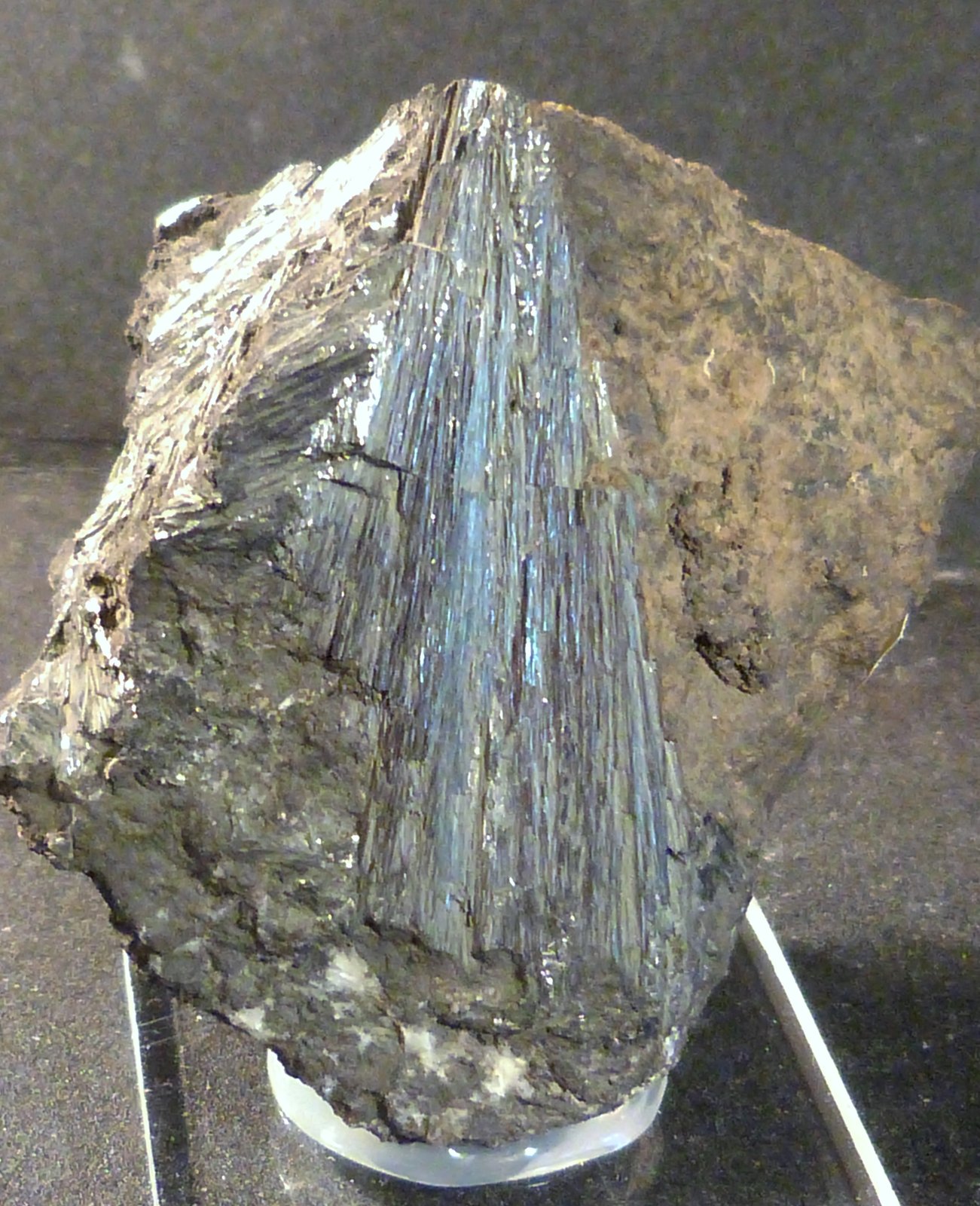 Pirolusita
5 x 5 x 4 cm.
(Autor: Felipe Abolafia)