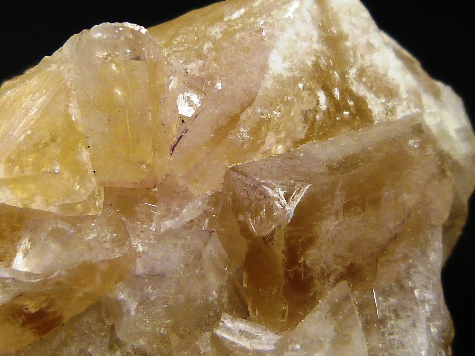 Fluorita
7 x 7 x 5 cm.
(Autor: Felipe Abolafia)