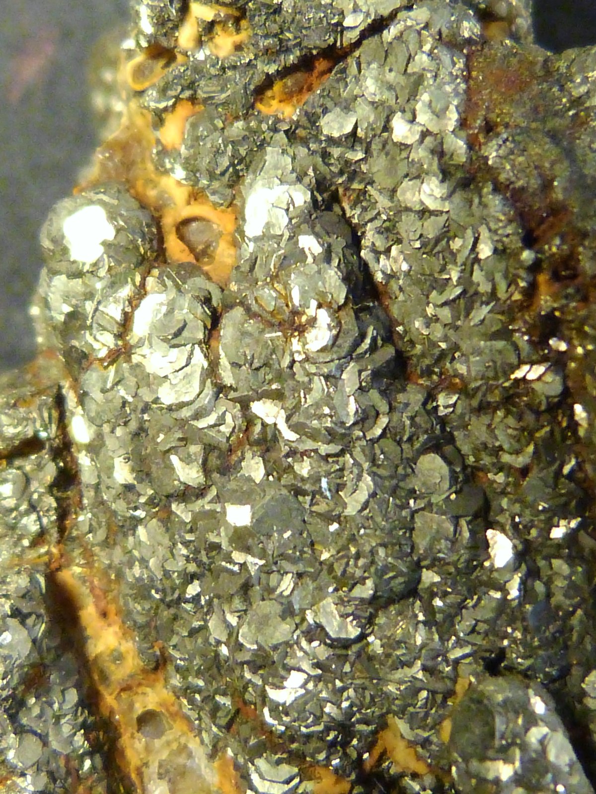 Pirita
4 x 6 x 3 cm.
(Autor: Felipe Abolafia)