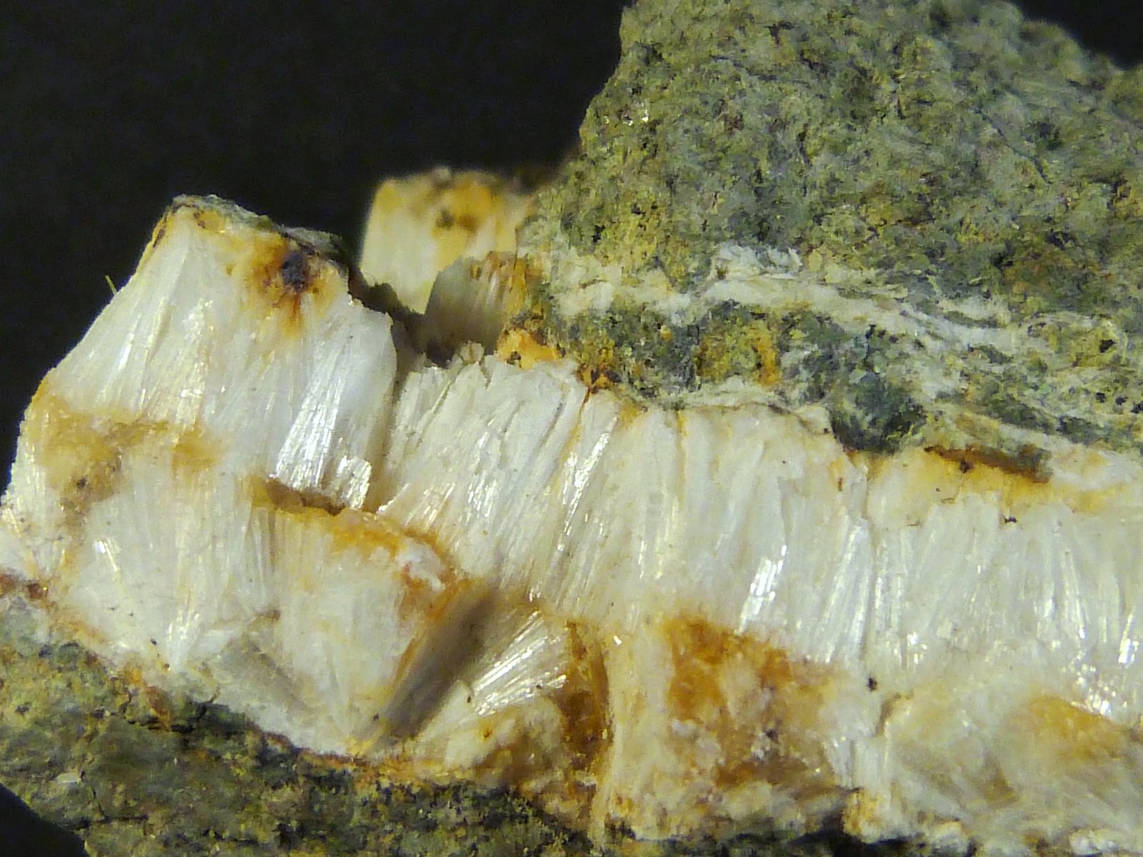 Prehnita
9 x 5 x 3,5 cm.
(Autor: Felipe Abolafia)
