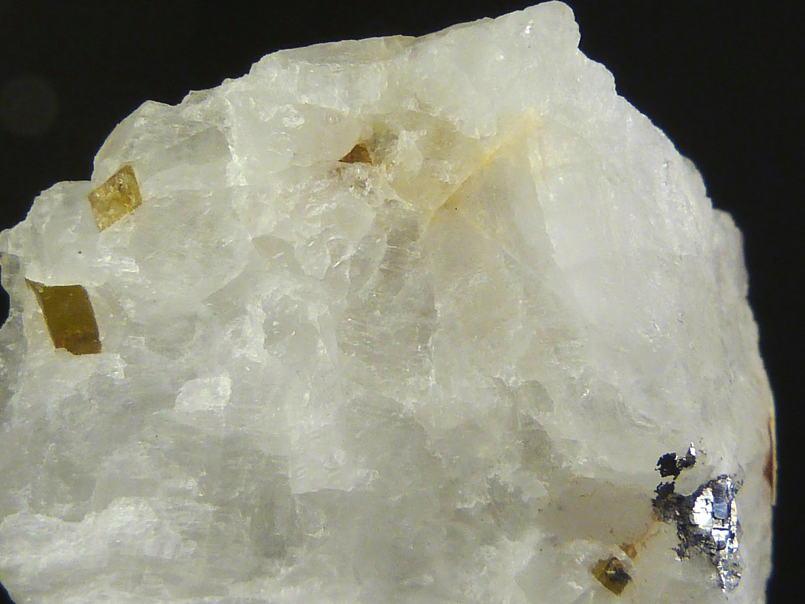 Fluorita, Siderita
4,5 x 4 x 2 cm.
(Autor: Felipe Abolafia)