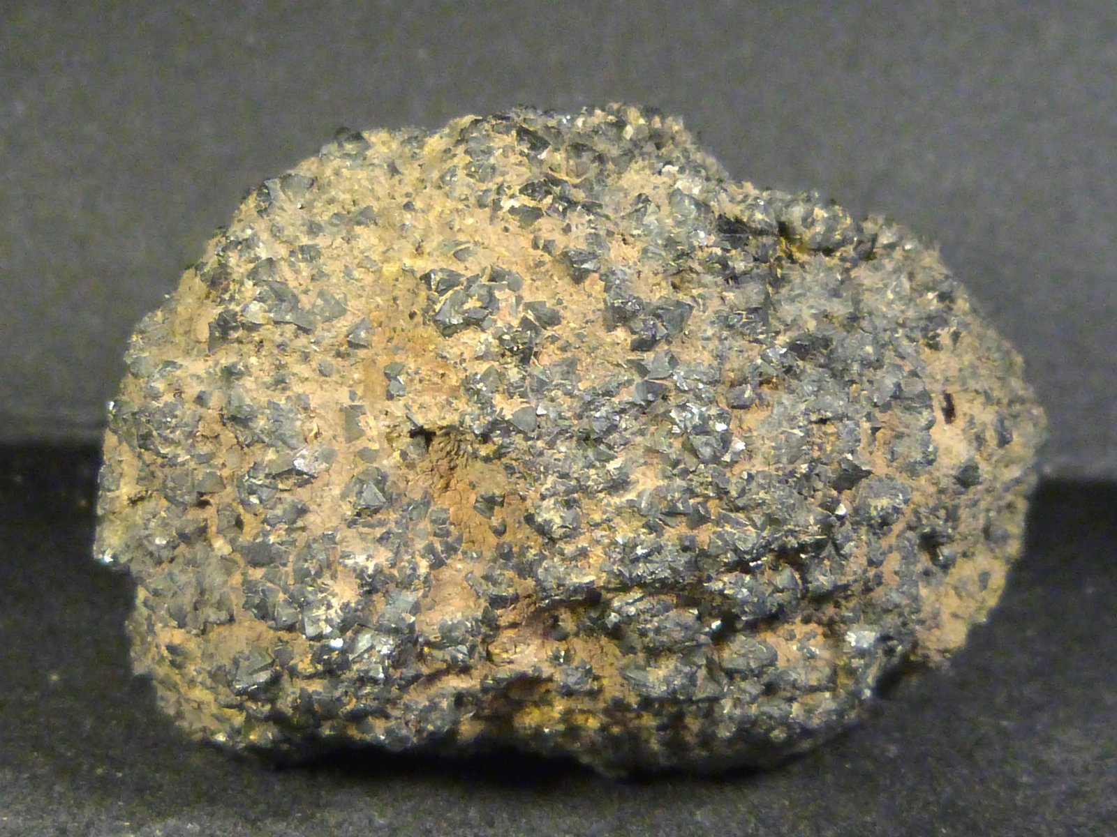 Magnetita
6 x 4 x 4,5 cm.
(Autor: Felipe Abolafia)