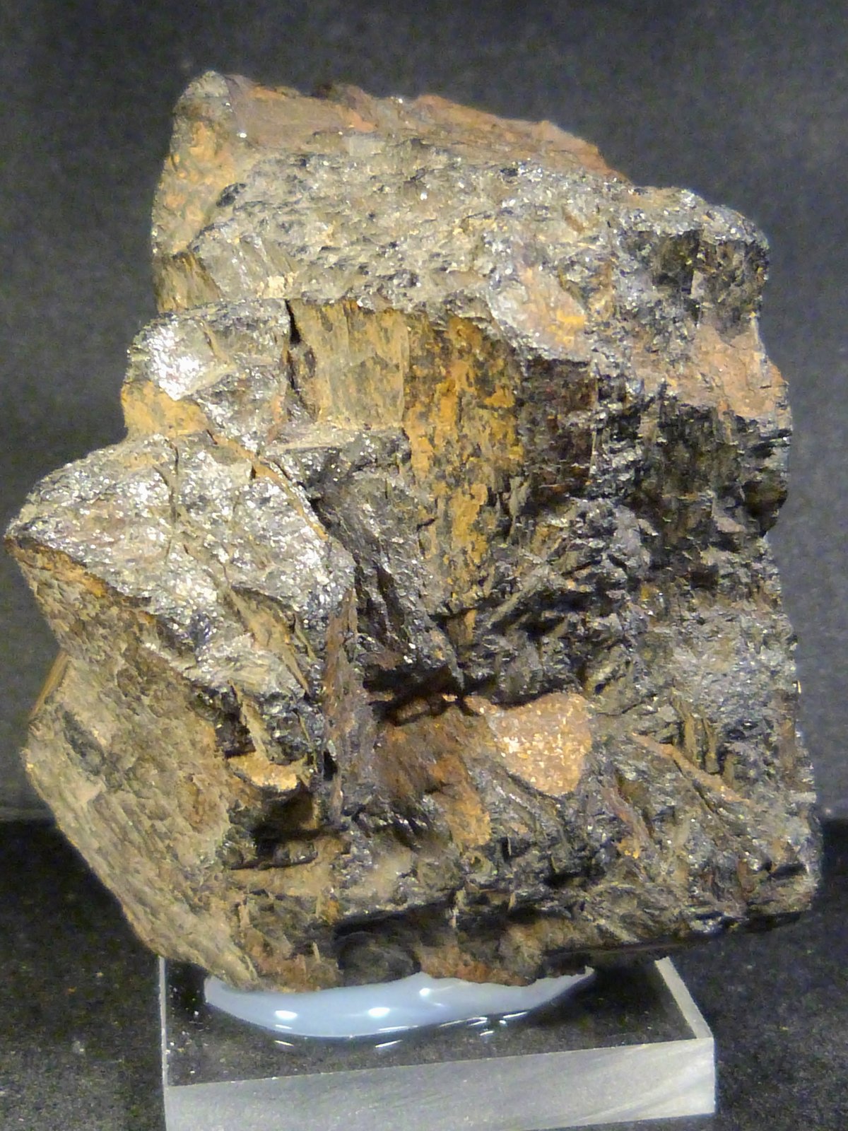 Magnetita
6 x 7 x 4 cm.
(Autor: Felipe Abolafia)