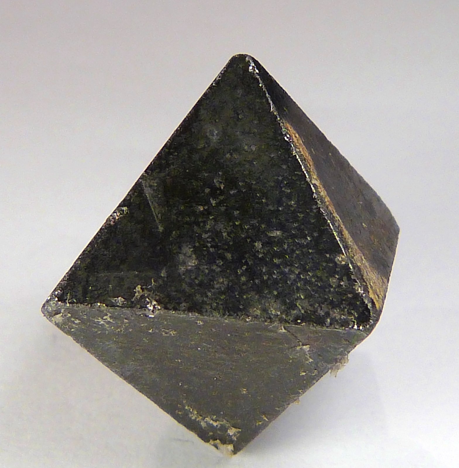 Magnetita
1,5 x 1,5 x 2 cm.
(Autor: Felipe Abolafia)