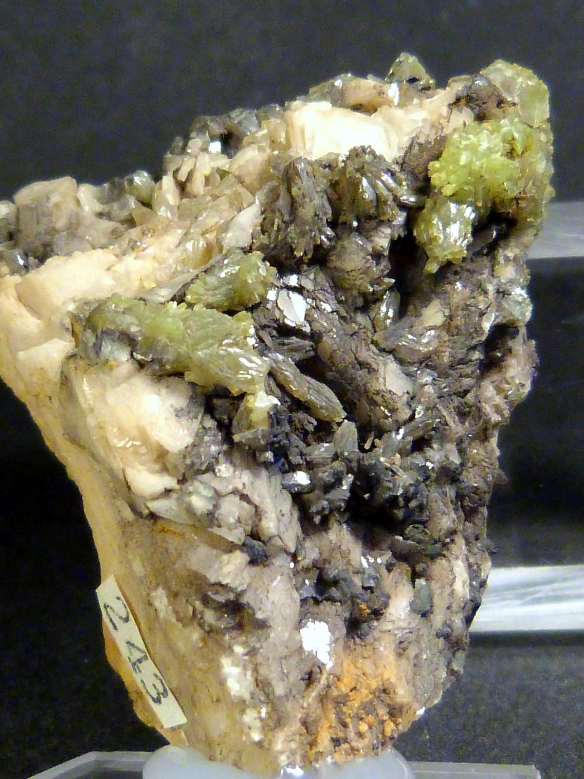 Piromorfita
4 x 4,5 x 3 cm.
(Autor: Felipe Abolafia)