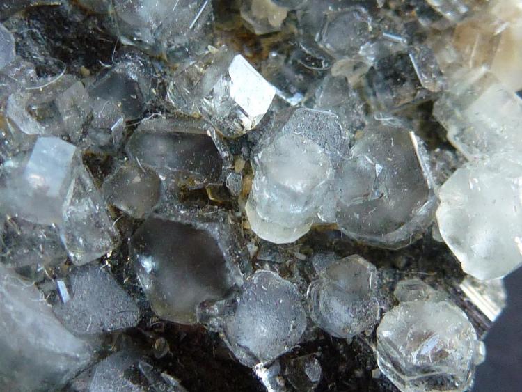 Fluorapatito, Siderita y Arsenopirita
5 x 3 cm.
(Autor: javier ruiz martin)