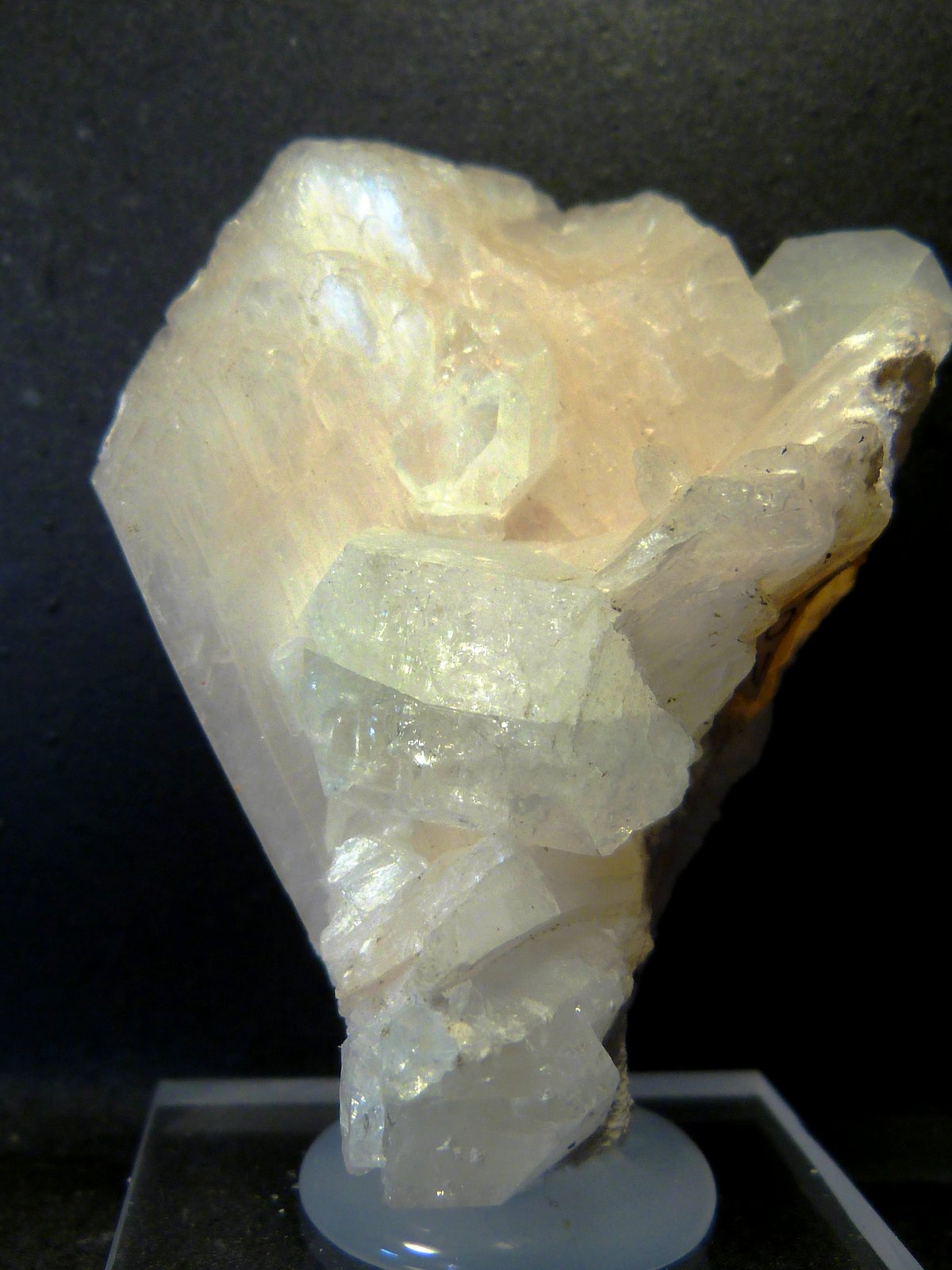 Estilbita
4,5 x 5 x 2,5 cm.
(Autor: Felipe Abolafia)