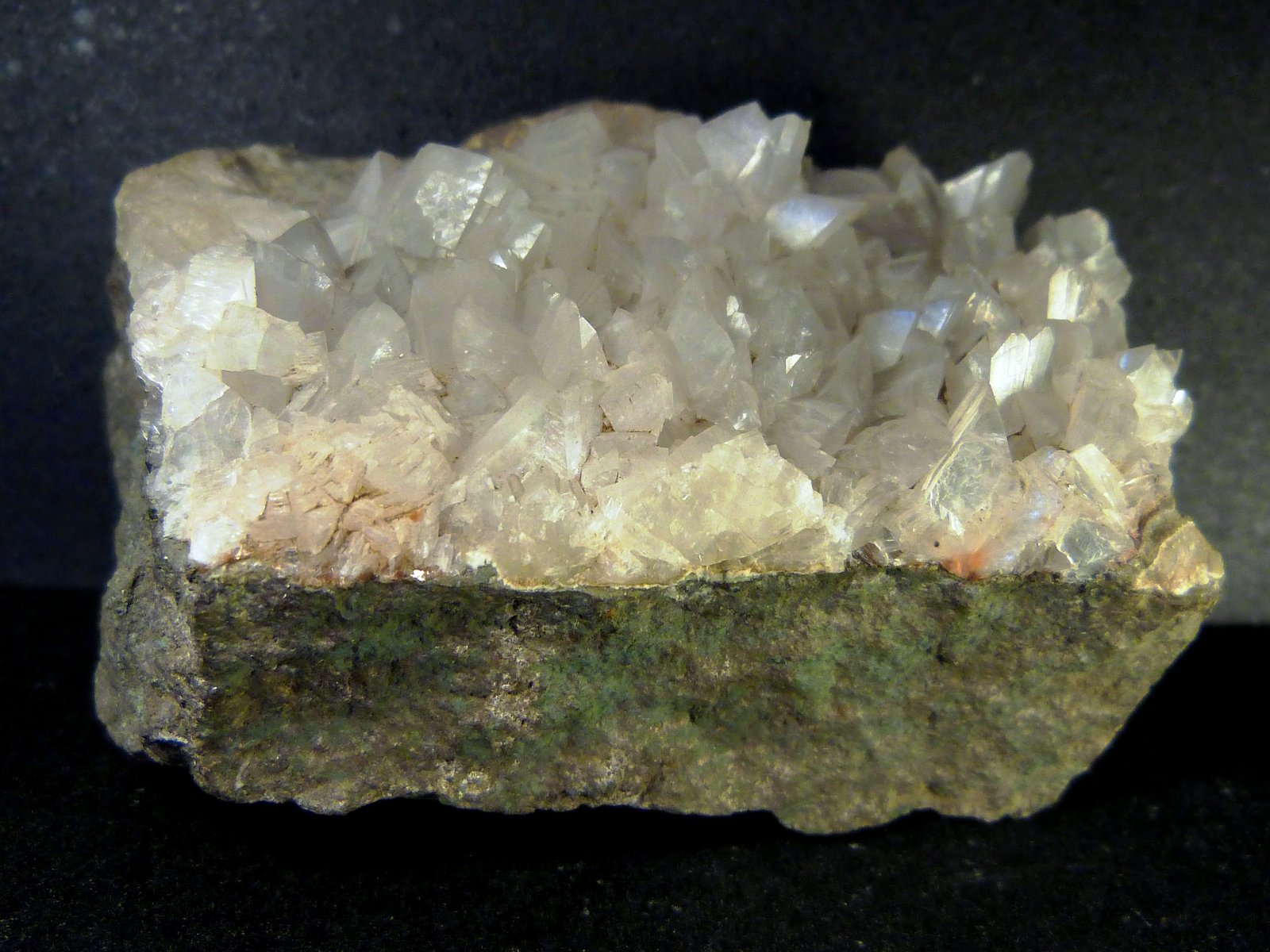 Heulandita
7 x 4 x 4,5 cm.
(Autor: Felipe Abolafia)