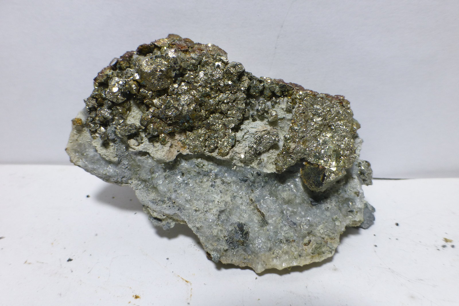 Pirita
5,5x3,5cm
(Autor: heat00)