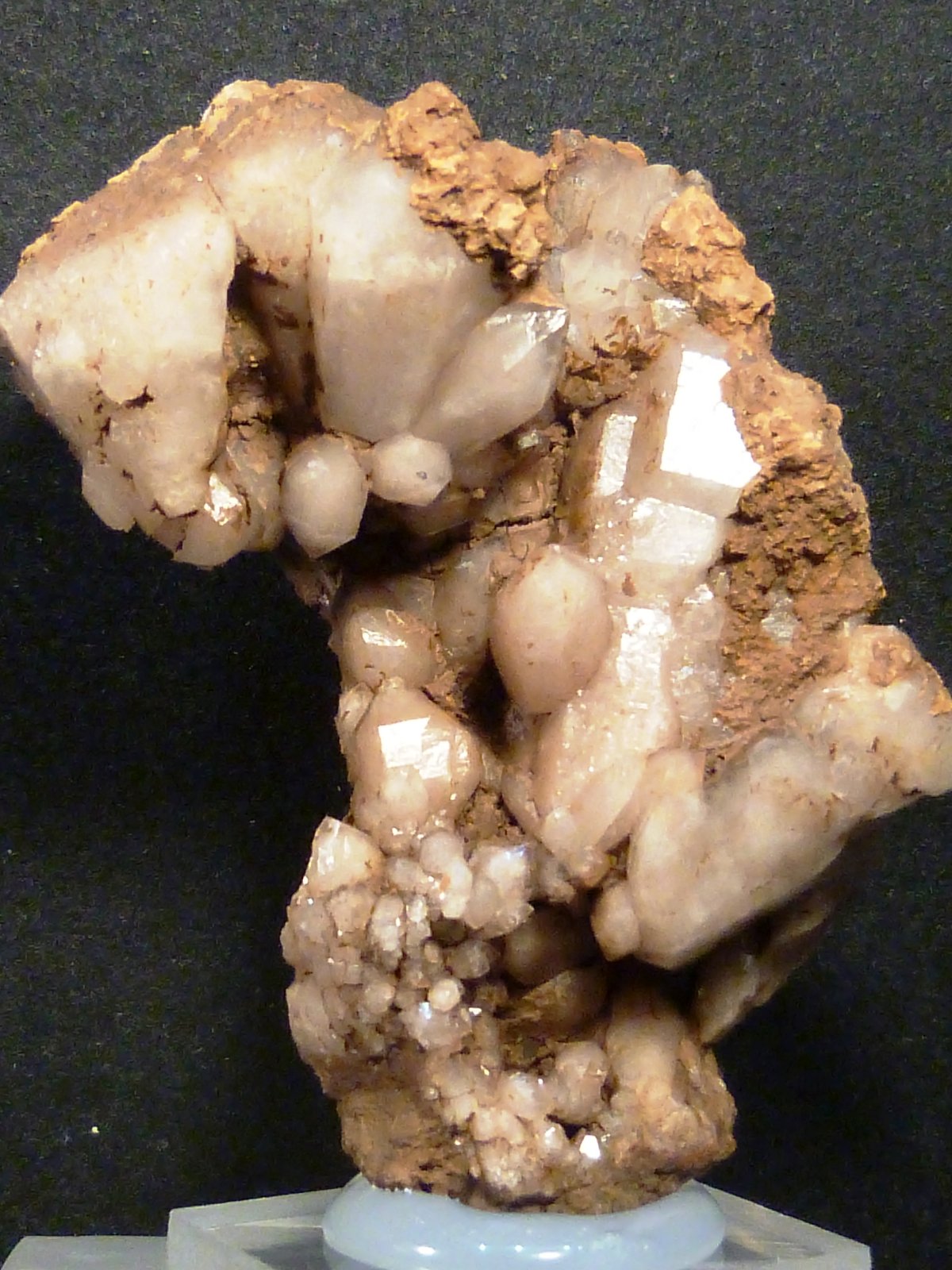 Cuarzo (variedad lechoso)
3,5 x 5,5 x 3 cm.
(Autor: Felipe Abolafia)