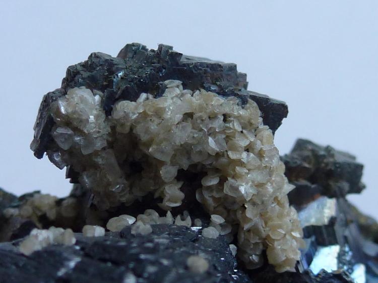 Esfalerita, Arsenopirita y Mica
7 x 7 cm
(Autor: javier ruiz martin)